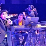 Ibadah Malam Natal GBI GLOW 2015: Malam Natal, Pdt Gilbert Lumoindong Luncurkan Buku
