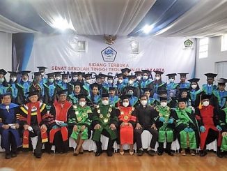 Pesan Ketua STTIJA Frans Ansanay Kepada Wisudawan Angkatan Corona A dan B
