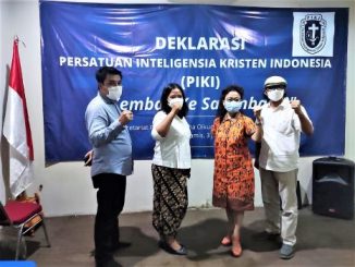 Perwakilan para aktivis Kristen asal Salemba 10 yang mendeklarasikan PIKI Kembali ke Salemba 10 yang digelar di Sekretariat PP GMKI, Salemba Raya 10, Jakarta Pusat, Kamis (3/6/2021). Dari kiri: Sandi Ebenezer Situngkir, Wahyuningtyas Woro, Evi Douren dan Penrad Siagian.