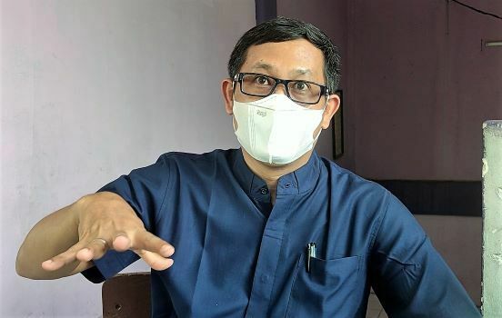 Pendeta Jemaat GKPI Satria Grogol, Pdt John PE Simorangkir DTh