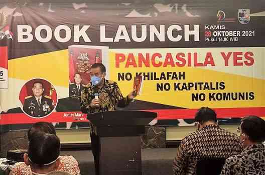 Peluncuran Buku bertajuk “Pancasila Satu-Satunya Ideologi Bangsa Indonesia” yang ditulis Brigjen (Purn) Junias M Lumban Tobing MSc yang digelar Telaga Seafood BSD Tangerang, Banten, Kamis (28/10/2021).