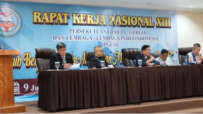 rakernas xiii pglii Persekutuan Gereja-gereja dan Lembaga-lembaga Injili Indonesia (PGLII)