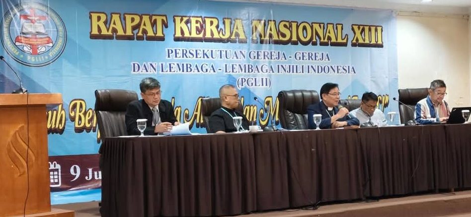 Persekutuan Gereja-gereja dan Lembaga-lembaga Injili Indonesia (PGLII)